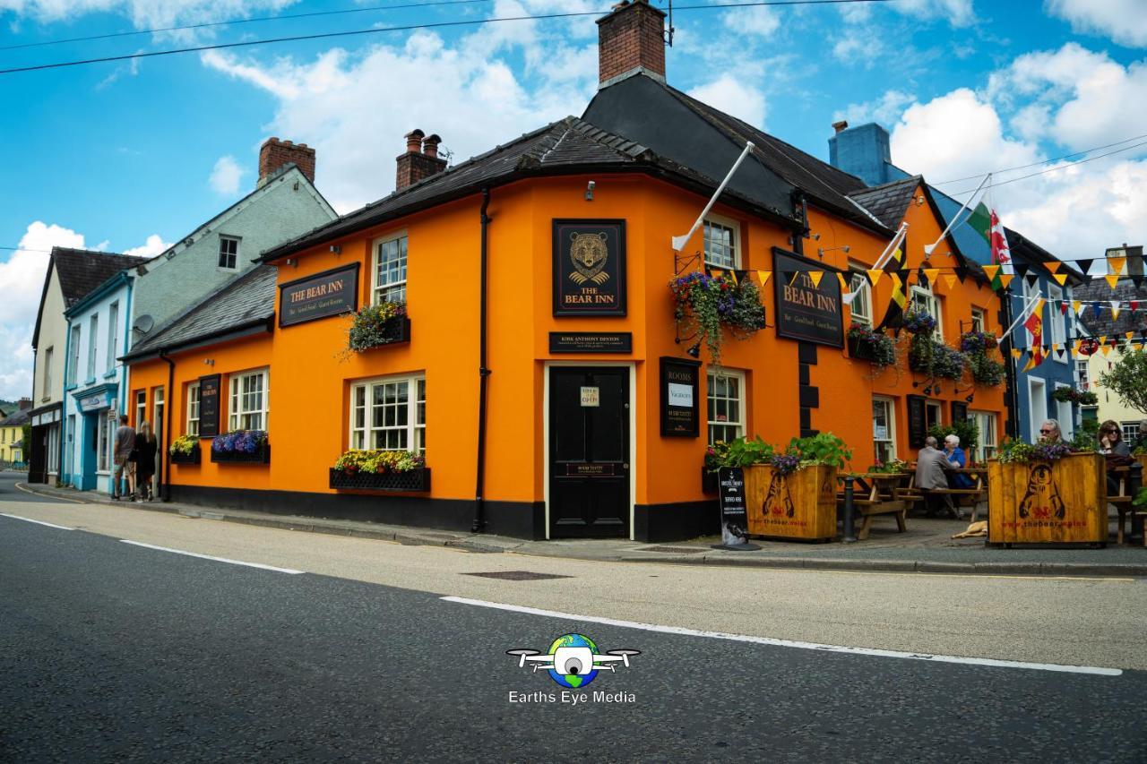 The Bear Inn 랸도베리 외부 사진